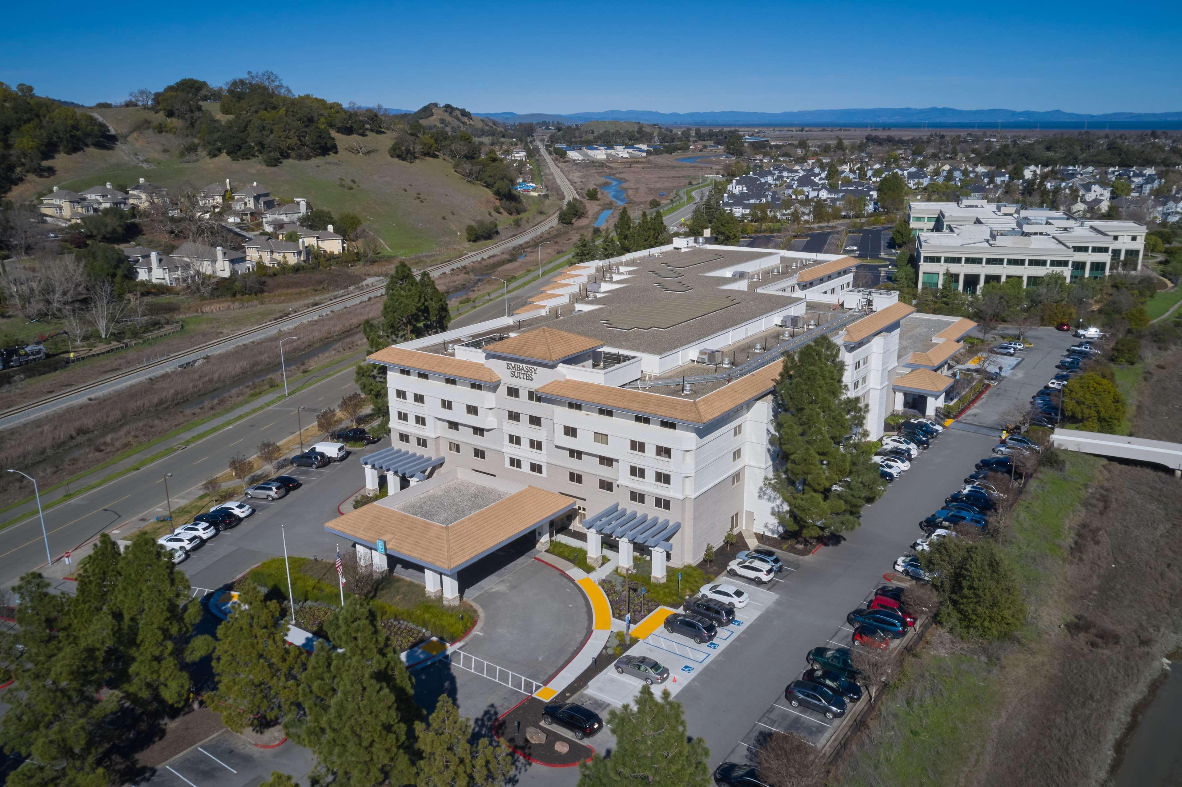 Embassy Suites By Hilton San Rafael Marin County Exteriör bild